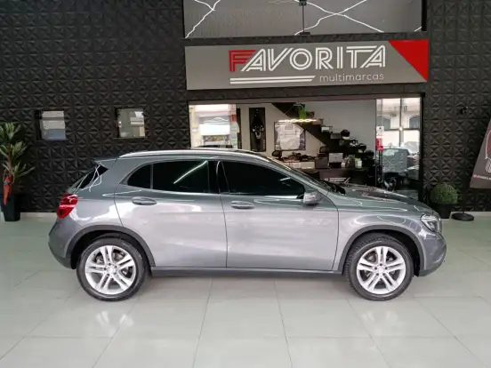 MERCEDES-BENZ-GLA 200-1.6 CGI ENDURO 16V TURBO FLEX 4P AUTOMÁTICO MERCEDES-BENZ-GLA 200-2016