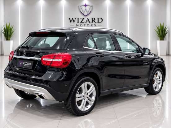 MERCEDES-BENZ-GLA 200-1.6 CGI VISION 16V TURBO GASOLINA 4P AUTOMÁTICO MERCEDES-BENZ-GLA 200-2015
