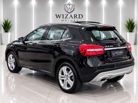 MERCEDES-BENZ-GLA 200-1.6 CGI VISION 16V TURBO GASOLINA 4P AUTOMÁTICO MERCEDES-BENZ-GLA 200-2015