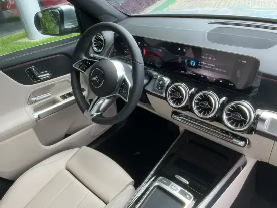 MERCEDES-BENZ-GLB 220-2026