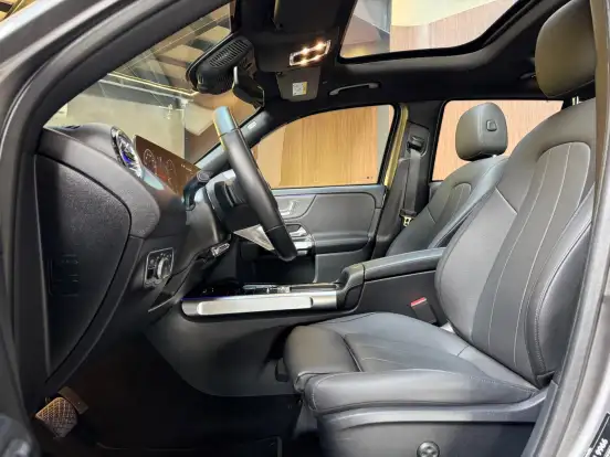 MERCEDES-BENZ-GLB 220-2.0 MHEV PROGRESSIVE 4MATIC 8G-DCT MERCEDES-BENZ-GLB 220-2025