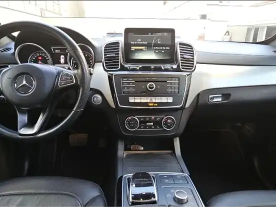 MERCEDES-BENZ-GLE 400-3.0 V6 GASOLINA HIGHWAY COUPÉ 4MATIC 9G-TRONIC MERCEDES-BENZ-GLE 400-2017