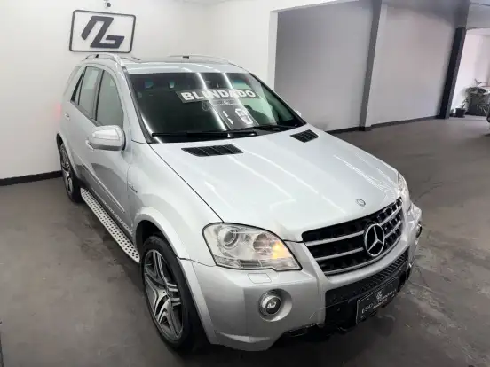 MERCEDES-BENZ-ML 63 AMG-6.2 V8 32V GASOLINA 4P AUTOMÁTICO MERCEDES-BENZ-ML 63 AMG-2010