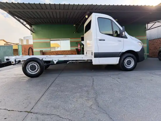 MERCEDES-BENZ-SPRINTER-2.0 CDI DIESEL FURGÃO 315 STREET MANUAL MERCEDES-BENZ-SPRINTER-2022