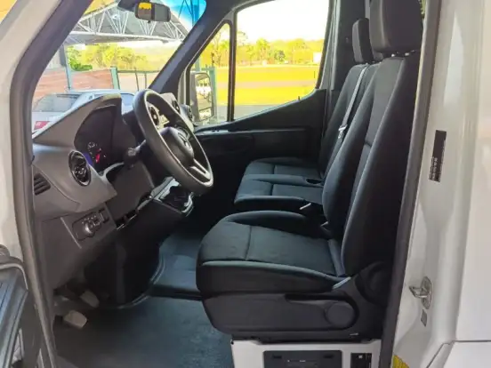 MERCEDES-BENZ-SPRINTER-2.0 CDI DIESEL FURGÃO 315 STREET MANUAL MERCEDES-BENZ-SPRINTER-2022