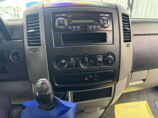 MERCEDES-BENZ-SPRINTER-2.2 311 CDI FURGÃO STREET 7.5 16V BI-TURBO DIESEL MANUAL MERCEDES-BENZ-SPRINTER-2015
