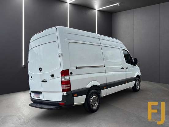 MERCEDES-BENZ-SPRINTER-2.2 CDI DIESEL FURGÃO 415 TA LONGO MANUAL MERCEDES-BENZ-SPRINTER-2019