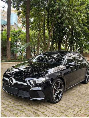 MERCEDES-BENZ-A 200-2019