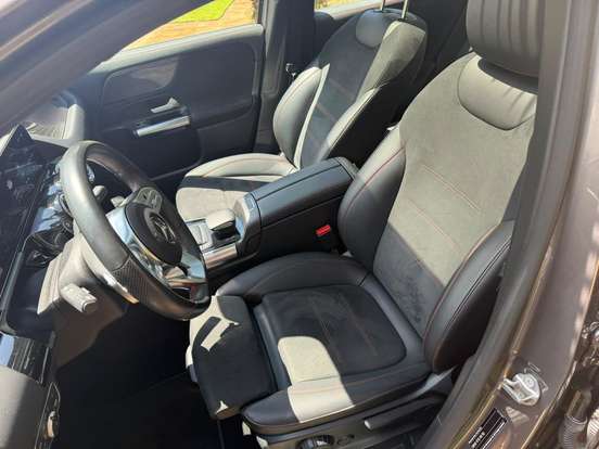 MERCEDES-BENZ-GLA 200-2022