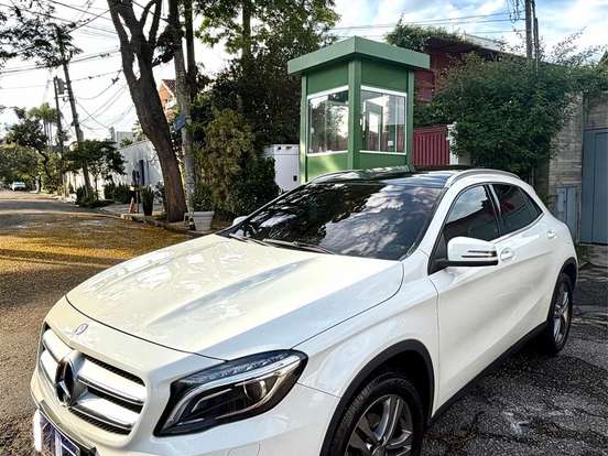 MERCEDES-BENZ-GLA 200-1.6 CGI ENDURO 16V TURBO FLEX 4P AUTOMÁTICO MERCEDES-BENZ-GLA 200-2015