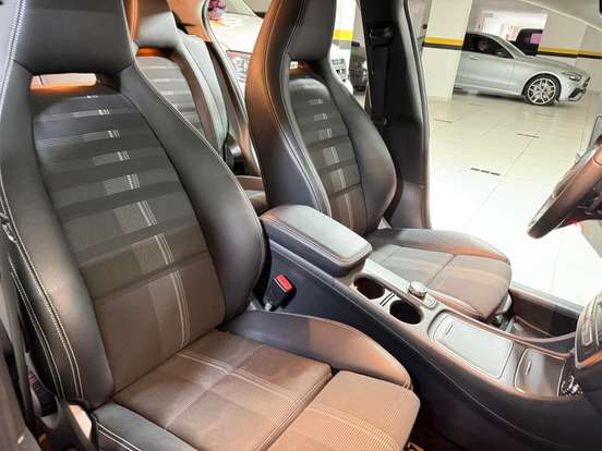 MERCEDES-BENZ-GLA 200-2018