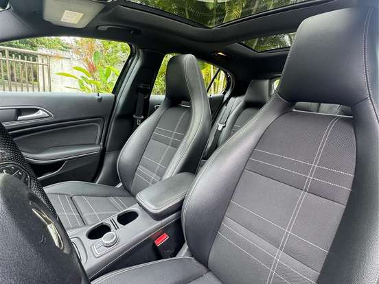 MERCEDES-BENZ-GLA 250-2.0 16V TURBO GASOLINA ENDURO 4P AUTOMÁTICO MERCEDES-BENZ-GLA 250-2015