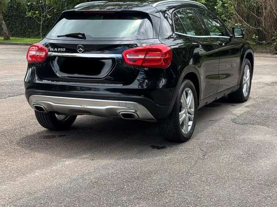 MERCEDES-BENZ-GLA 250-2.0 16V TURBO GASOLINA ENDURO 4P AUTOMÁTICO MERCEDES-BENZ-GLA 250-2015