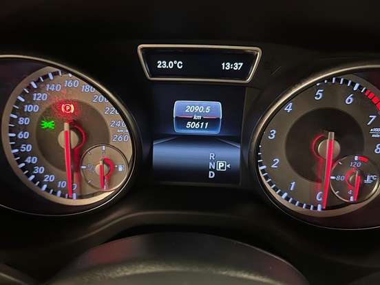 MERCEDES-BENZ-GLA 250-2.0 16V TURBO GASOLINA SPORT 4P 4MATIC AUTOMÁTICO MERCEDES-BENZ-GLA 250-2017