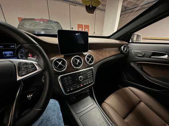 MERCEDES-BENZ-GLA 250-2.0 16V TURBO GASOLINA SPORT 4P 4MATIC AUTOMÁTICO MERCEDES-BENZ-GLA 250-2017