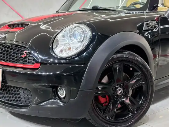 MINI-COOPER-1.6 S JOHN COOPER WORKS 16V TURBO GASOLINA 2P MANUAL MINI-COOPER-2009