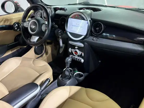 MINI-COOPER-1.6 S JOHN COOPER WORKS 16V TURBO GASOLINA 2P MANUAL MINI-COOPER-2009