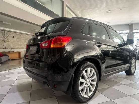 MITSUBISHI-ASX-2015