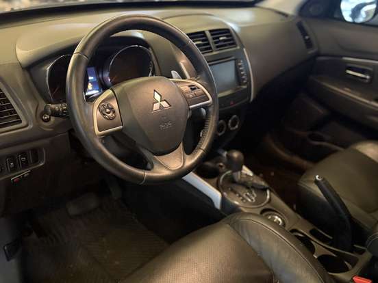 MITSUBISHI-ASX-2015