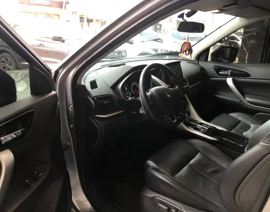 MITSUBISHI-ECLIPSE CROSS-2024
