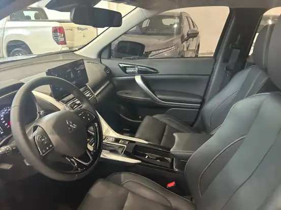 MITSUBISHI-ECLIPSE CROSS-1.5 MIVEC TURBO GASOLINA HPE-S S-AWC CVT MITSUBISHI-ECLIPSE CROSS-2025