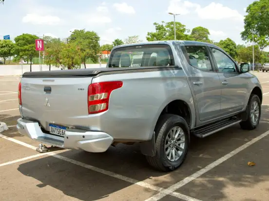 MITSUBISHI-L200 TRITON-2.4 16V TURBO DIESEL SPORT GLS CD 4P 4X4 MANUAL MITSUBISHI-L200 TRITON-2019
