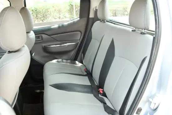 MITSUBISHI-L200 TRITON-2019