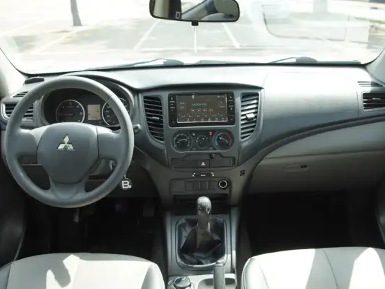MITSUBISHI-L200 TRITON-2.4 16V TURBO DIESEL SPORT GLS CD 4P 4X4 MANUAL MITSUBISHI-L200 TRITON-2019