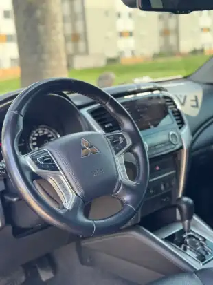MITSUBISHI-L200 TRITON-2022