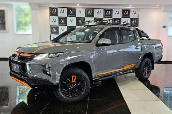 MITSUBISHI L200 TRITON 2.4 16V TURBO DIESEL SPORT HPE-S SERTÕES CD 4P 4X4 AUTOMÁTICO