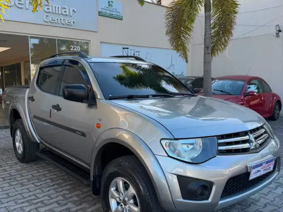 MITSUBISHI-L200 TRITON-2.4 HLS CHROME 4X2 CD 16V FLEX 4P MANUAL MITSUBISHI-L200 TRITON-2015
