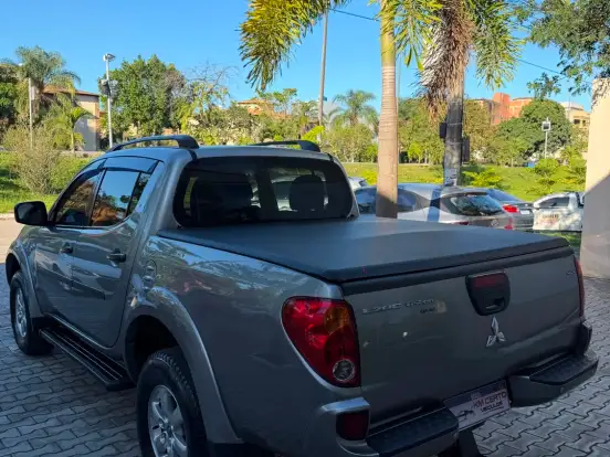MITSUBISHI-L200 TRITON-2.4 HLS CHROME 4X2 CD 16V FLEX 4P MANUAL MITSUBISHI-L200 TRITON-2015