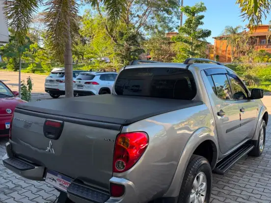 MITSUBISHI-L200 TRITON-2.4 HLS CHROME 4X2 CD 16V FLEX 4P MANUAL MITSUBISHI-L200 TRITON-2015