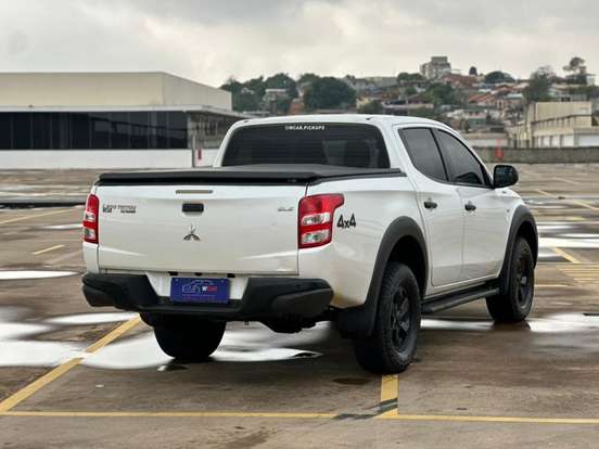 MITSUBISHI-L200 TRITON-2021