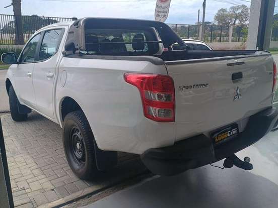 MITSUBISHI-L200 TRITON-2021