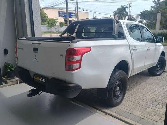 MITSUBISHI-L200 TRITON-2.4 16V TURBO DIESEL SPORT GL CD 4P 4X4 MANUAL MITSUBISHI-L200 TRITON-2021