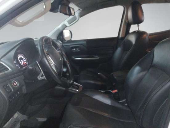 MITSUBISHI-L200 TRITON-2024