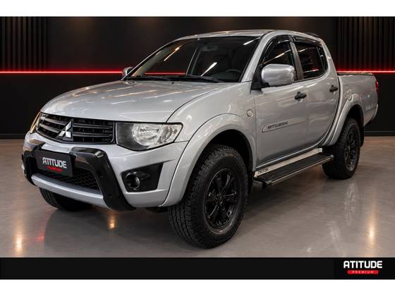 MITSUBISHI L200 TRITON 2.4 HLS 4X2 CD 16V FLEX 4P MANUAL