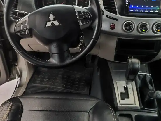 MITSUBISHI-L200 TRITON-3.2 HPE 4X4 CD 16V TURBO INTERCOOLER DIESEL 4P AUTOMÁTICO MITSUBISHI-L200 TRITON-2016