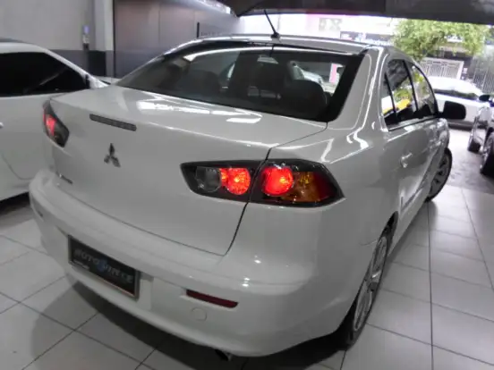 MITSUBISHI-LANCER-2.0 CVT 16V GASOLINA 4P AUTOMÁTICO MITSUBISHI-LANCER-2013
