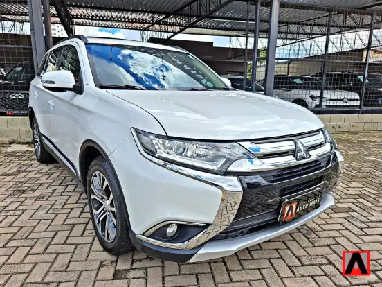 MITSUBISHI-OUTLANDER-2.0 16V GASOLINA 4P AUTOMÁTICO MITSUBISHI-OUTLANDER-2015
