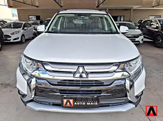 MITSUBISHI-OUTLANDER-2015