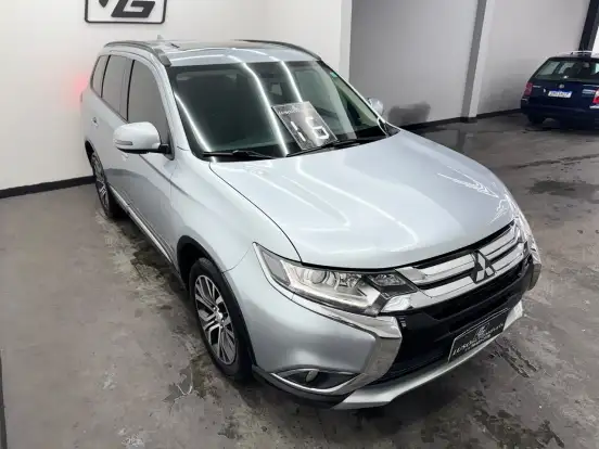 MITSUBISHI-OUTLANDER-2.0 16V GASOLINA 4P AUTOMÁTICO MITSUBISHI-OUTLANDER-2015