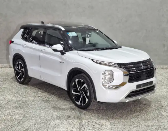 MITSUBISHI OUTLANDER 2.4 PHEV SIGNATURE S-AWC DHT