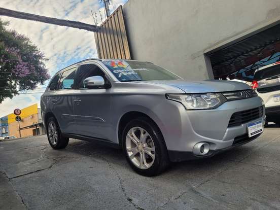 MITSUBISHI-OUTLANDER-2.0 16V GASOLINA 4P AUTOMÁTICO MITSUBISHI-OUTLANDER-2013