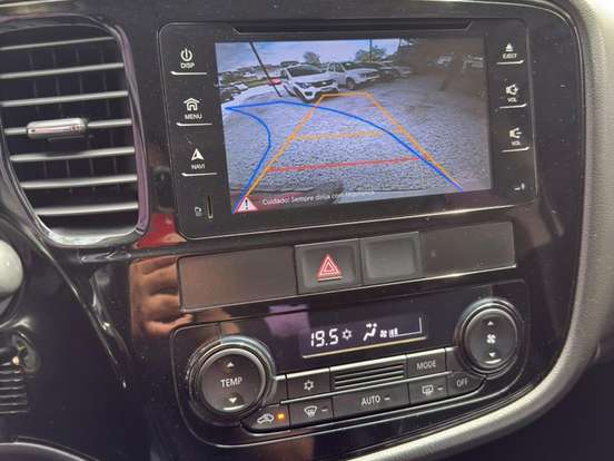 MITSUBISHI-OUTLANDER-2.0 16V GASOLINA 4P AUTOMÁTICO MITSUBISHI-OUTLANDER-2015