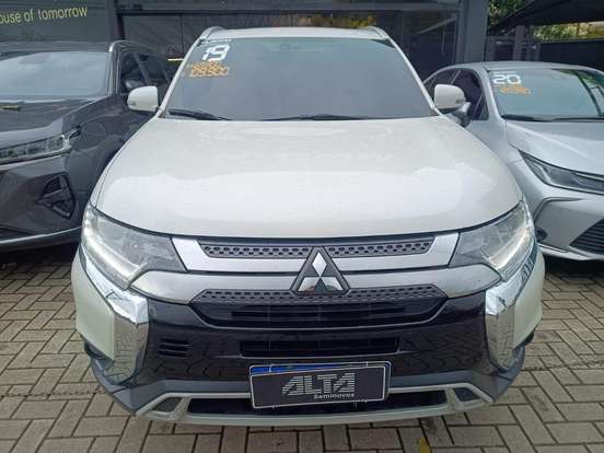 MITSUBISHI-OUTLANDER-2.0 MIVEC GASOLINA GLS AUTOMÁTICO MITSUBISHI-OUTLANDER-2019