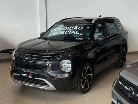 MITSUBISHI-OUTLANDER-2025