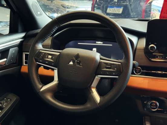 MITSUBISHI-OUTLANDER-2.4 PHEV SIGNATURE S-AWC DHT MITSUBISHI-OUTLANDER-2025