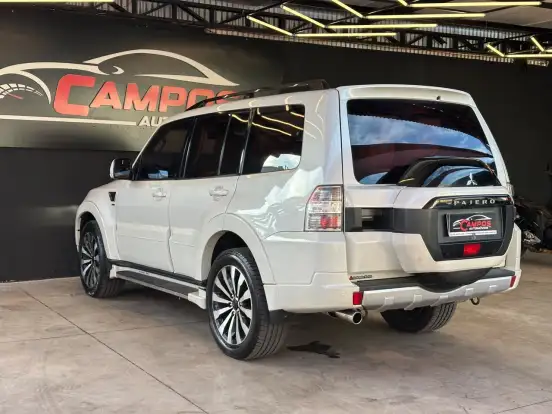 MITSUBISHI-PAJERO-3.2 HPE 4X4 7 LUGARES 16V TURBO INTERCOOLER DIESEL 4P AUTOMÁTICO MITSUBISHI-PAJERO-2016